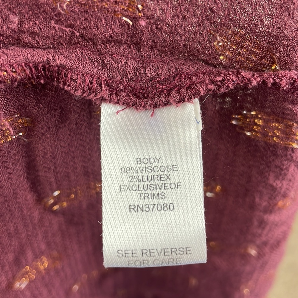 Versona Cropped Blouse SZ S Ruffle Sleeves Maroon with Gold Sparkles - Picture 11 of 11